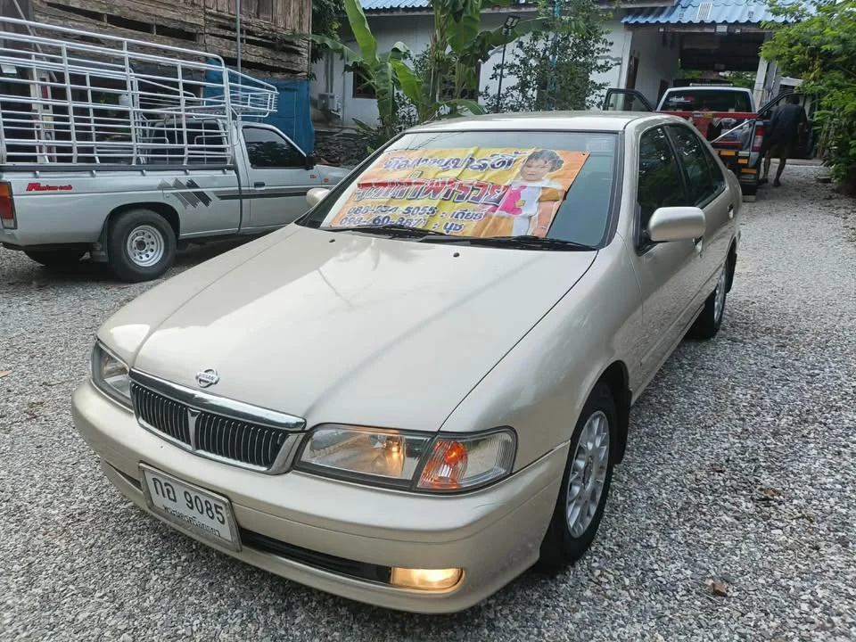 2002 Nissan Sunny IV 3
