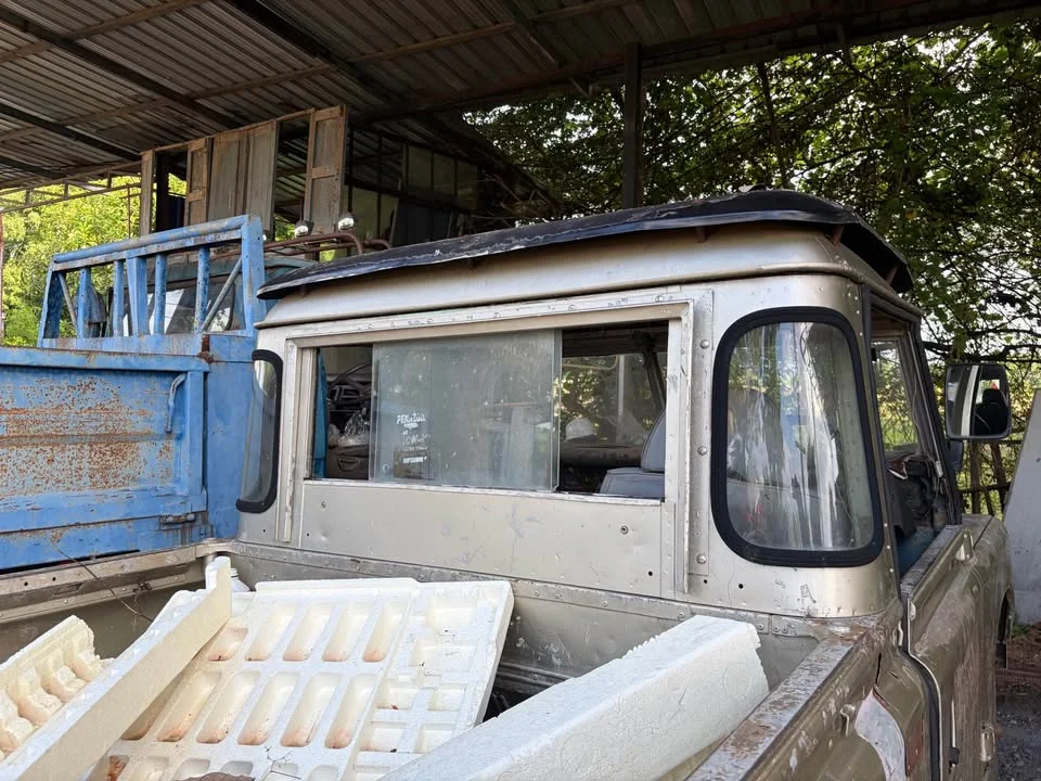 1975 Land Rover Defender 90 3