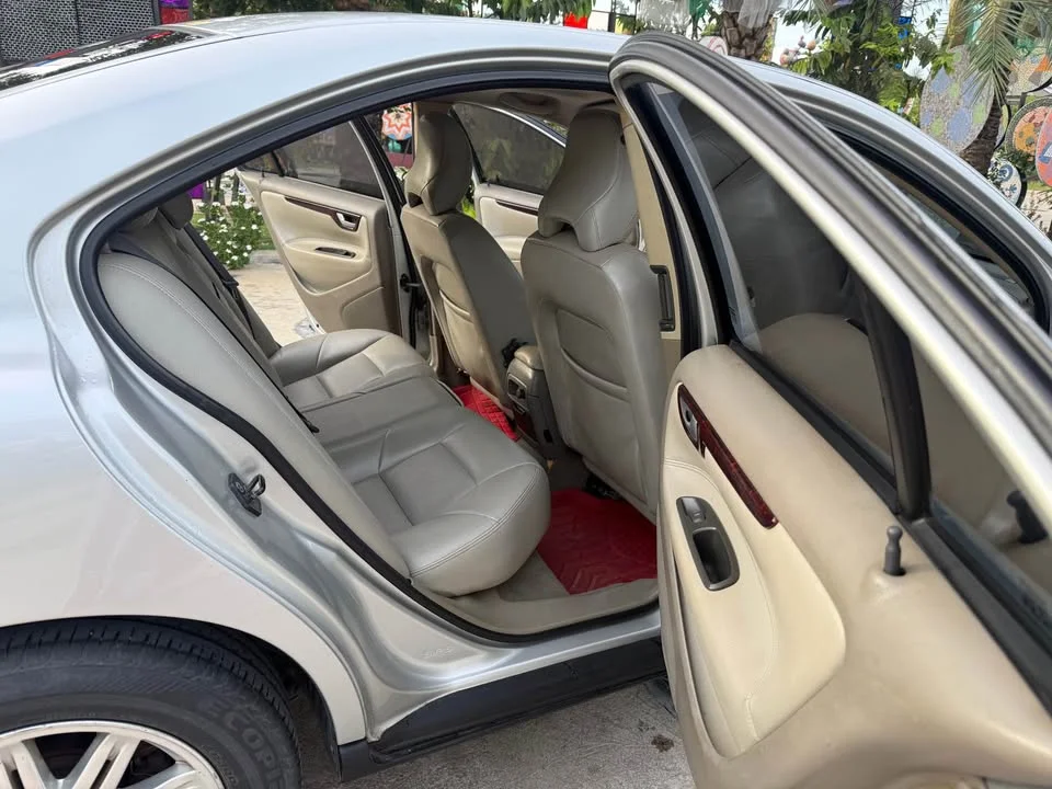 2003 Volvo V70 II 2