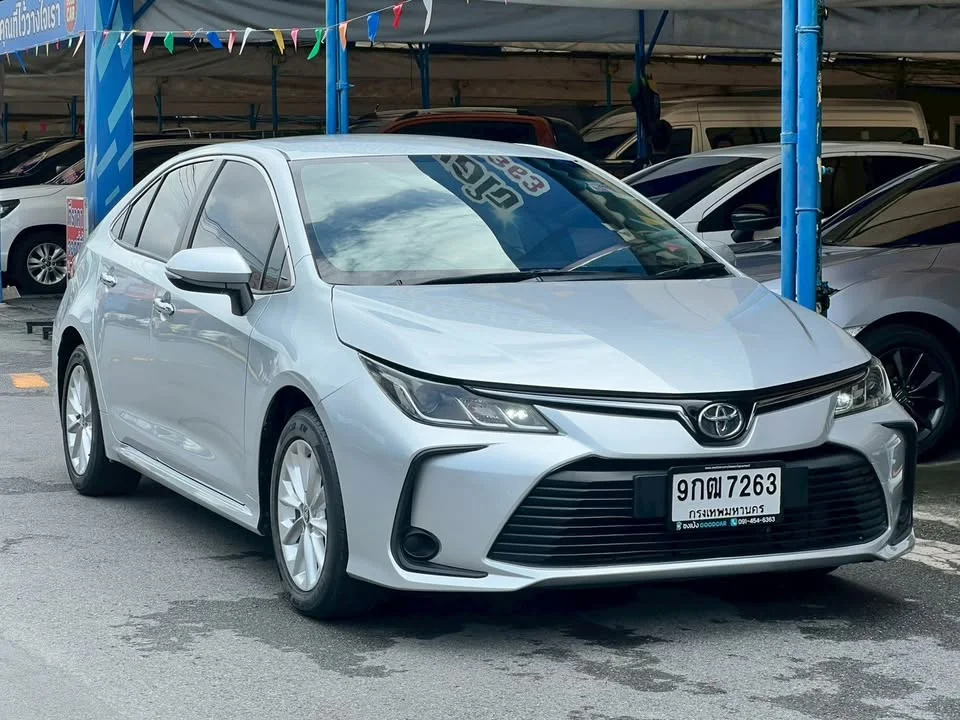 2019 Toyota Corolla Altis XII (E210) 3