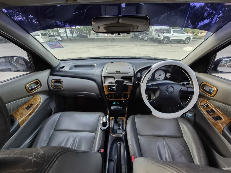 2001 Nissan Sunny N16 3