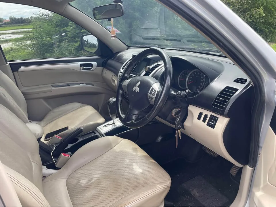 2009 Mitsubishi Pajero Sport II 2