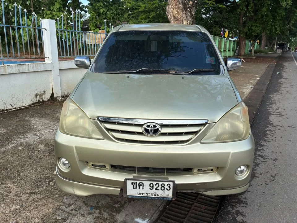 2005 Toyota Avanza I 3