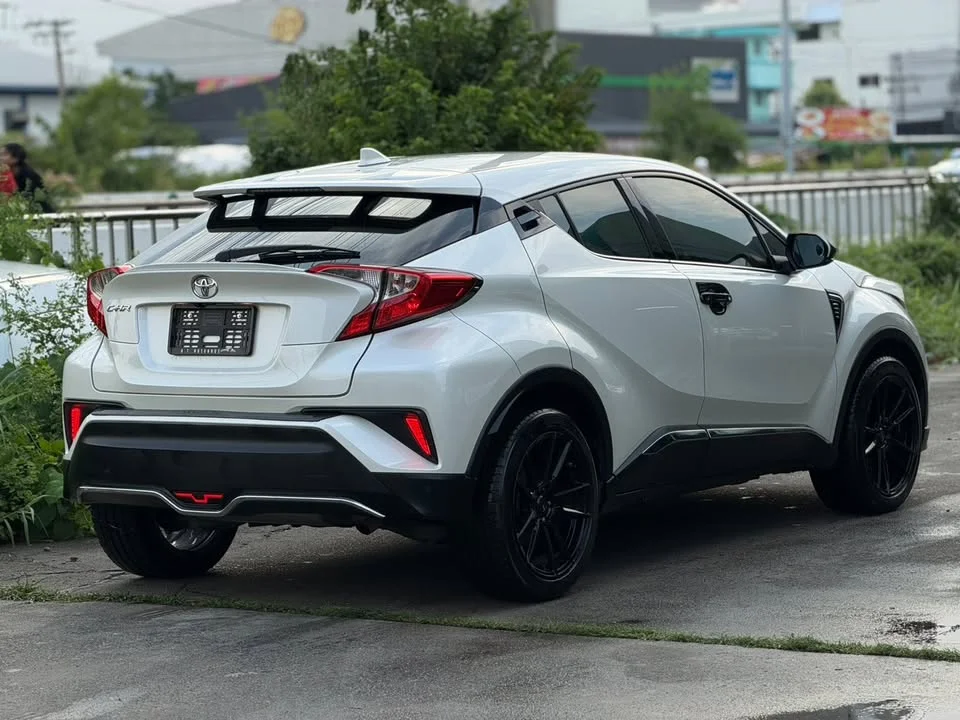 2018 Toyota C-HR I 3