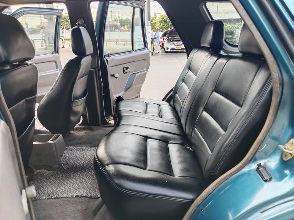 1994 Isuzu Vega I 3