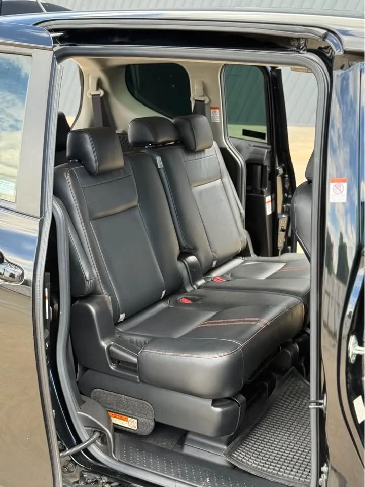 2019 Toyota Sienta II 3