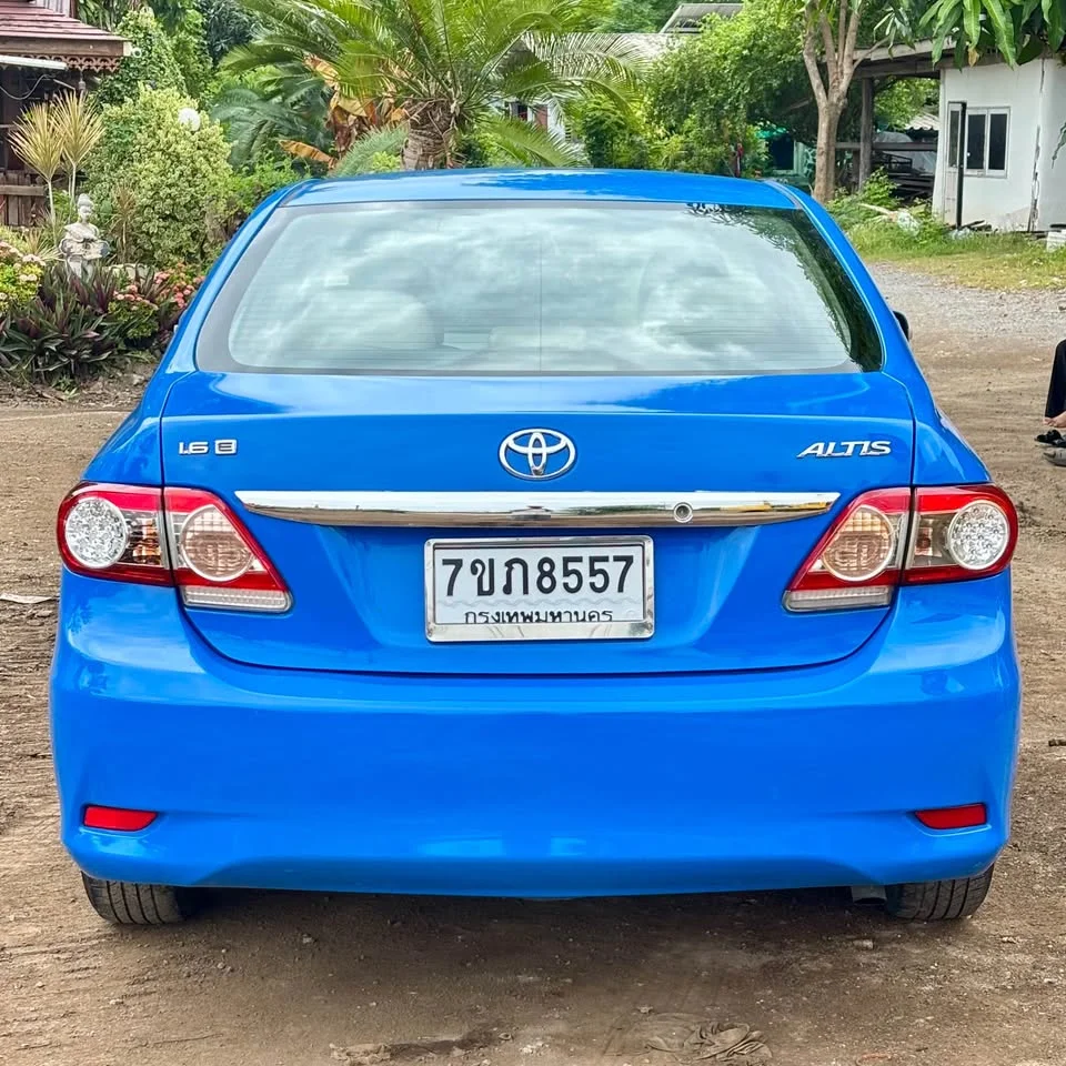 2012 Toyota Corolla Altis X (E140) 3