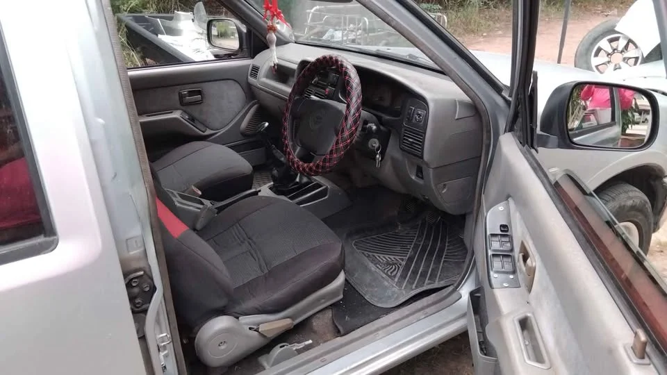 2002 Isuzu Faster Dragon Eyes III 2