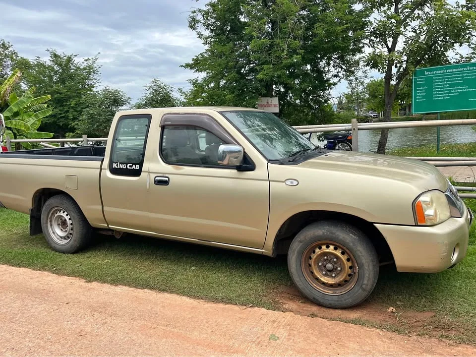 2005 Nissan Frontier I 2