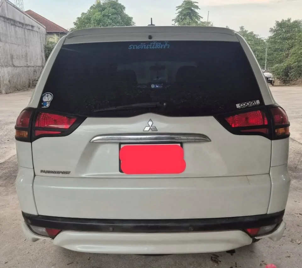 2010 Mitsubishi Pajero Sport II 3
