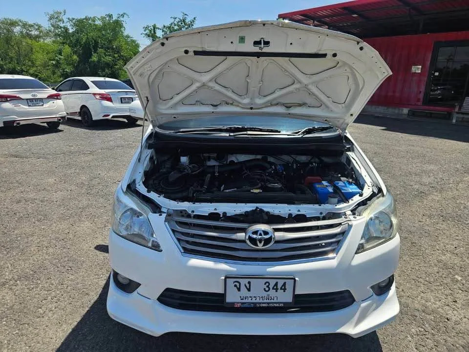 2014 Toyota Innova I 3