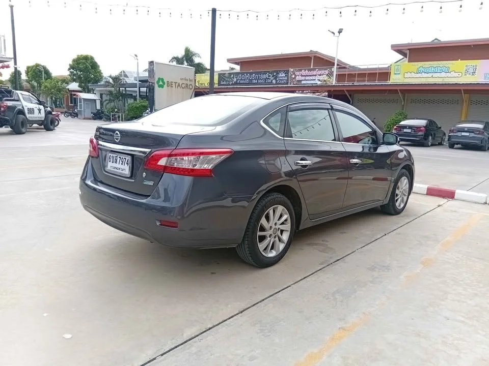 2012 Nissan Sylphy III (B17) 3