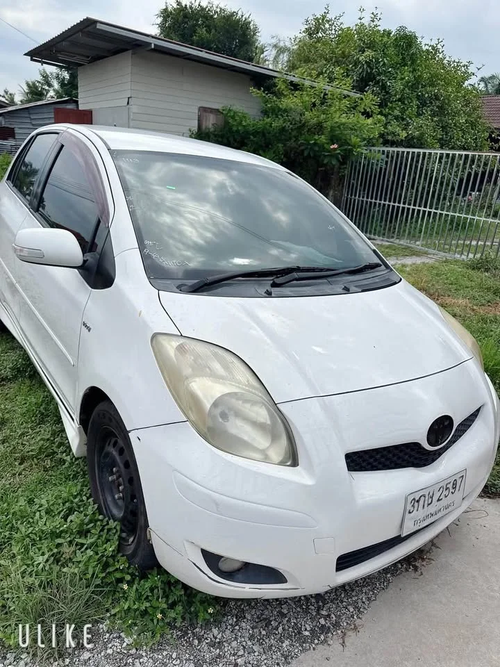 2012 Toyota Yaris II 3