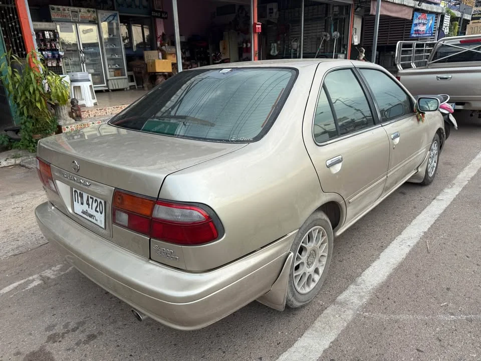 2002 Nissan Sunny IV 2