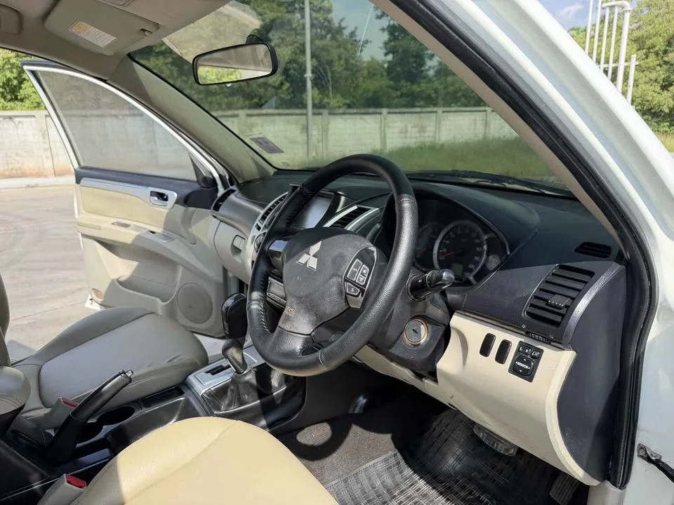 2010 Mitsubishi Pajero Sport II 3