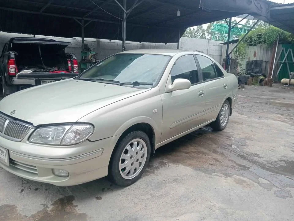 2002 Nissan Sunny N16 3