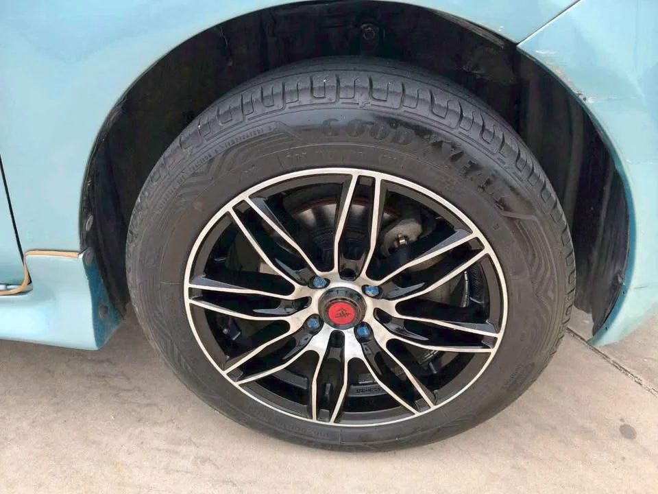 2008 Toyota Yaris II 2