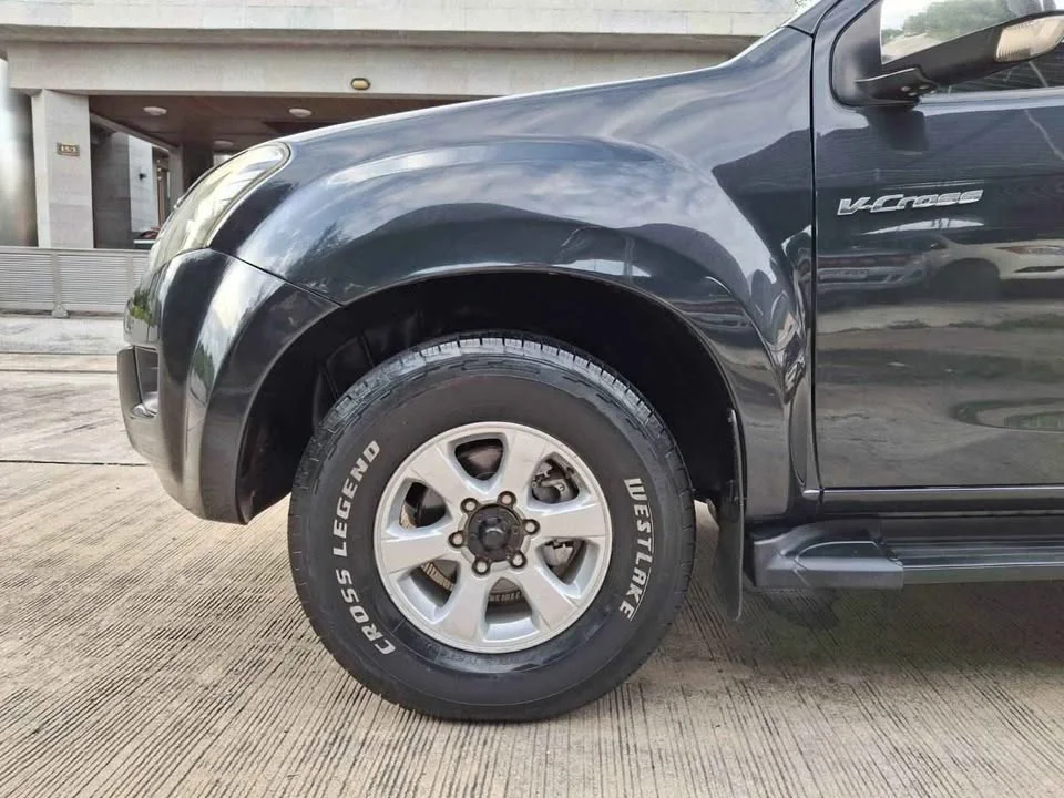 2013 Isuzu D-Max II (RT) 3