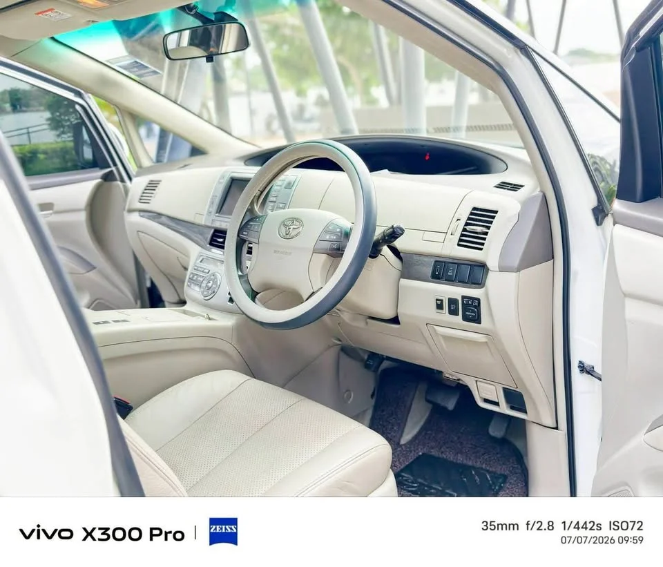2008 Toyota Estima III 3