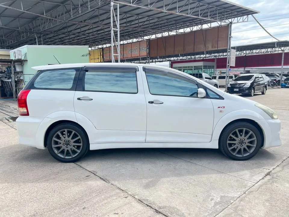 2008 Toyota Wish I 3