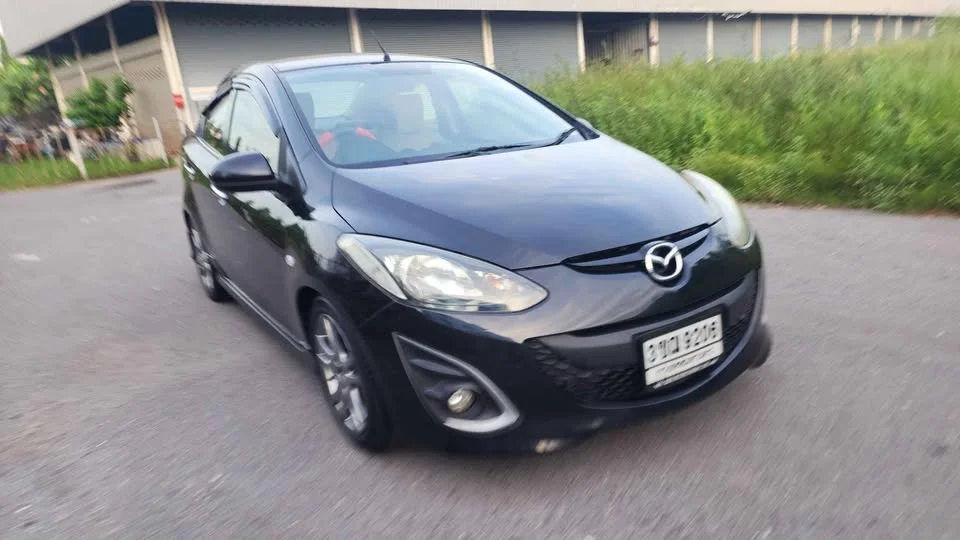 2012 Mazda 2 II 3