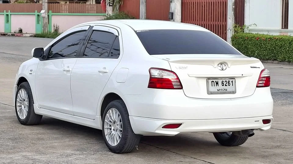 2010 Toyota Vios II 3