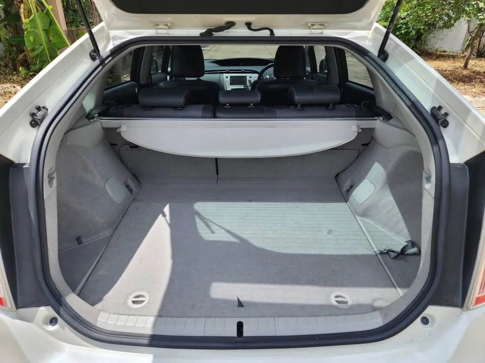 2012 Toyota Prius III 3
