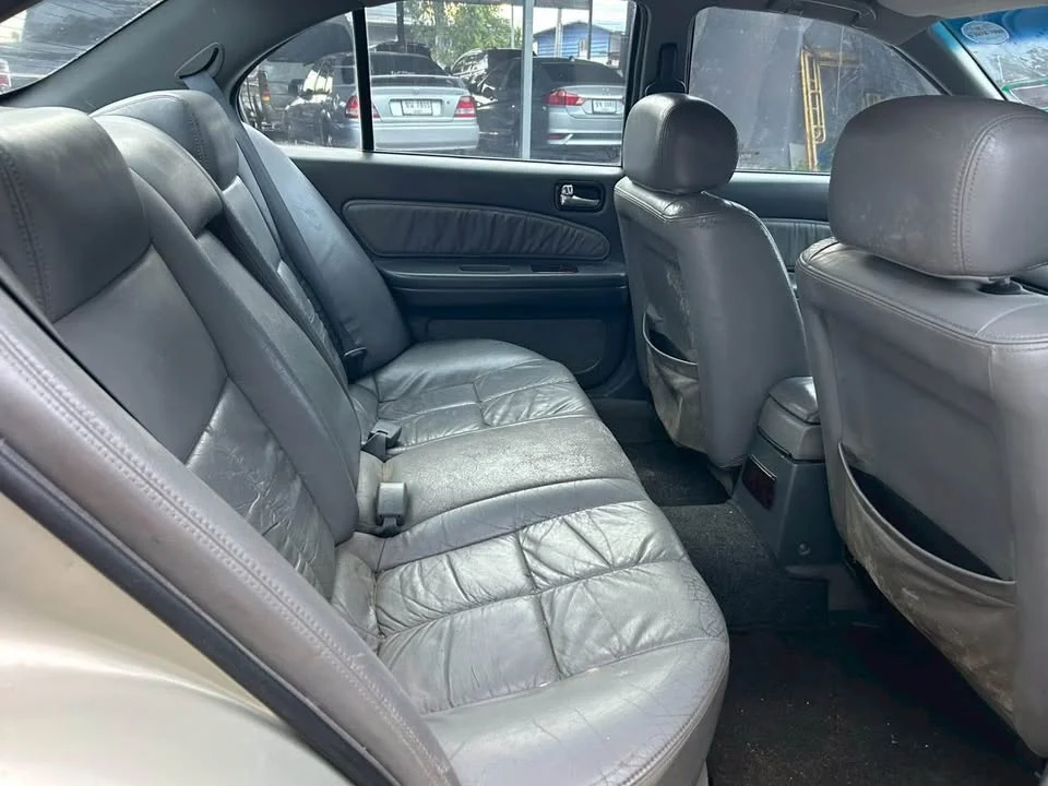 2000 Infiniti I30 A32 3