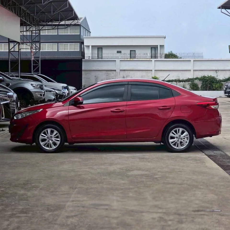 2018 Toyota Yaris ATIV III 3