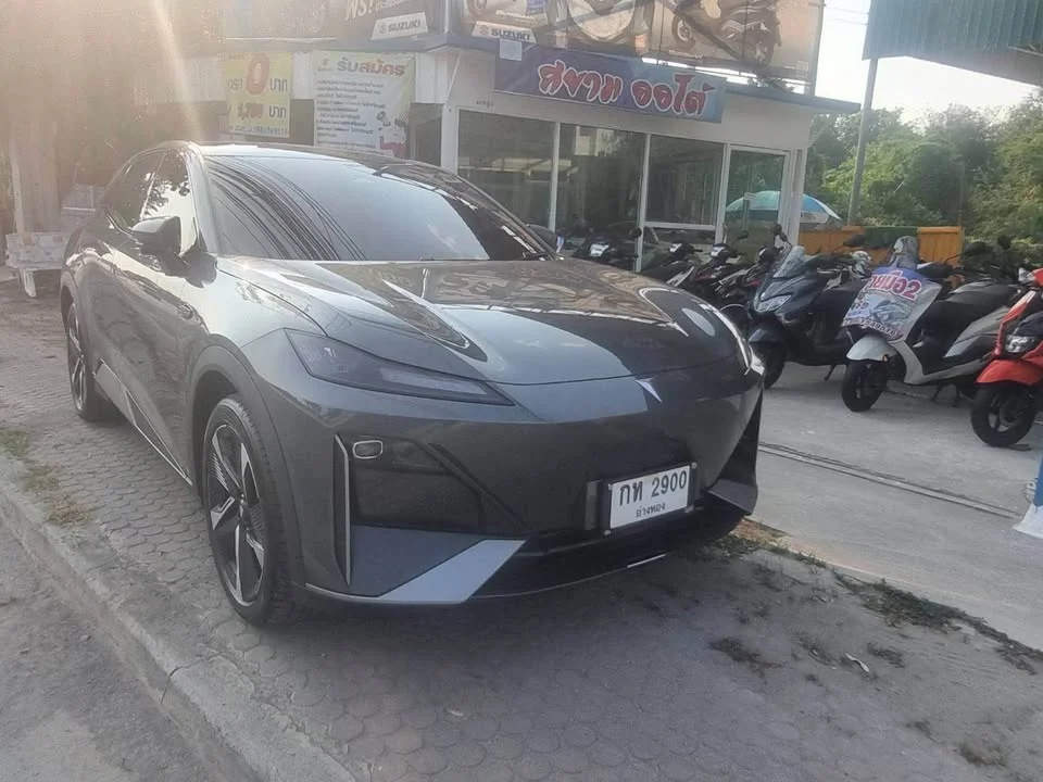 2024 Deepal S07 3