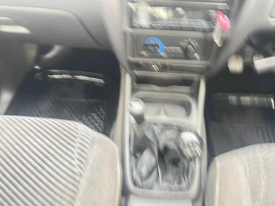 2001 Mazda 2500 Fighter V 3