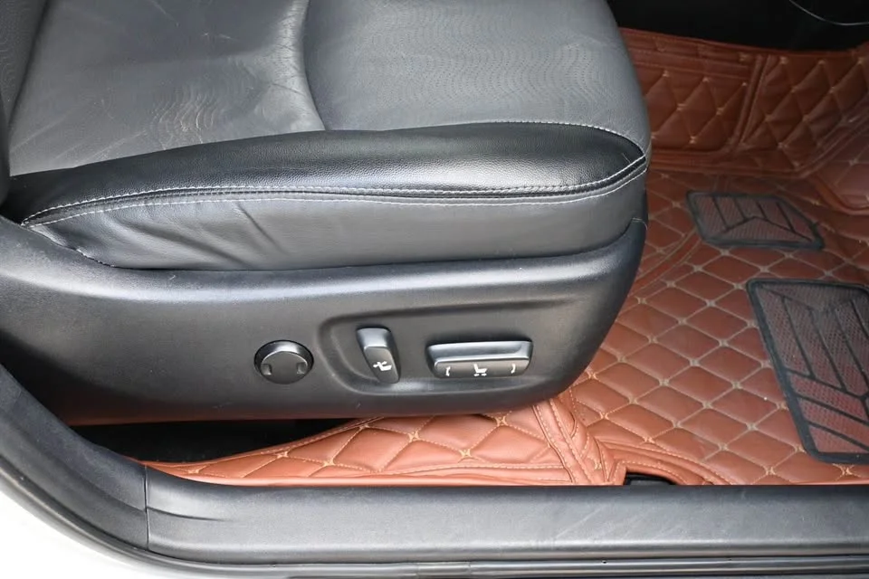 2013 Toyota Prius III 3