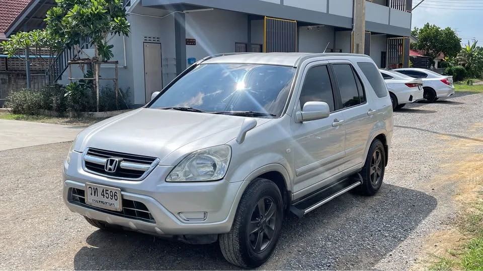 2004 Honda CR-V II 3