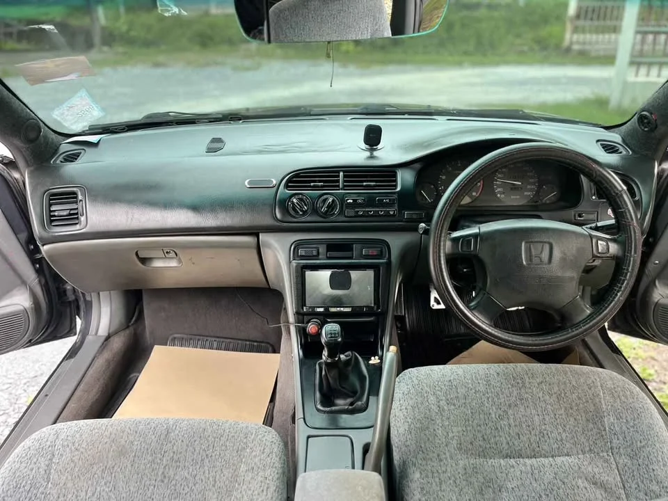 1996 Honda Accord V 2