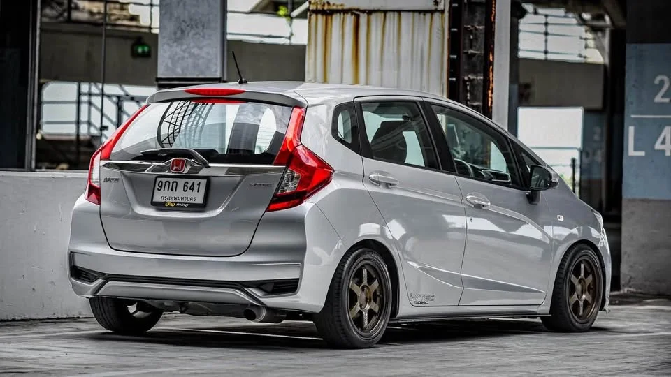 2020 Honda Jazz III 2