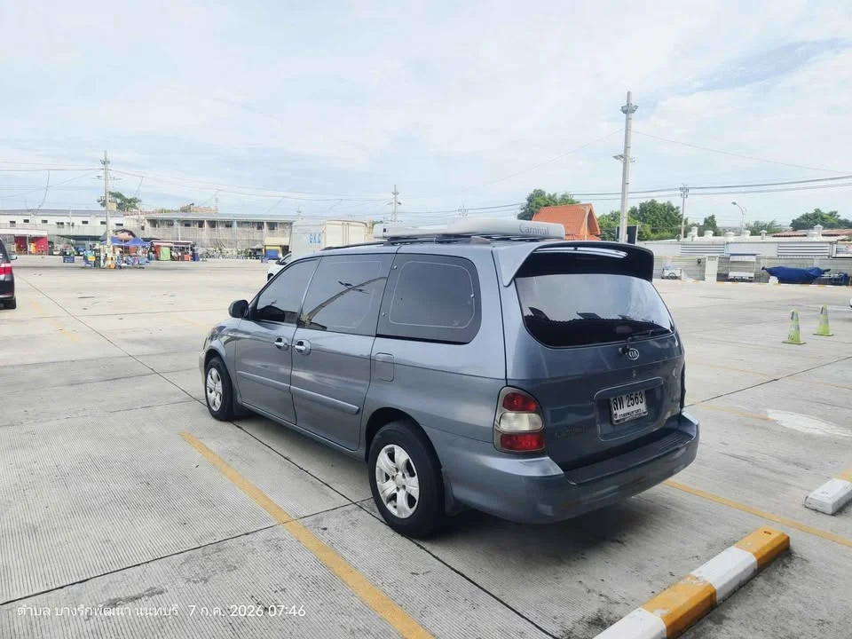 2002 Kia Carnival I 2