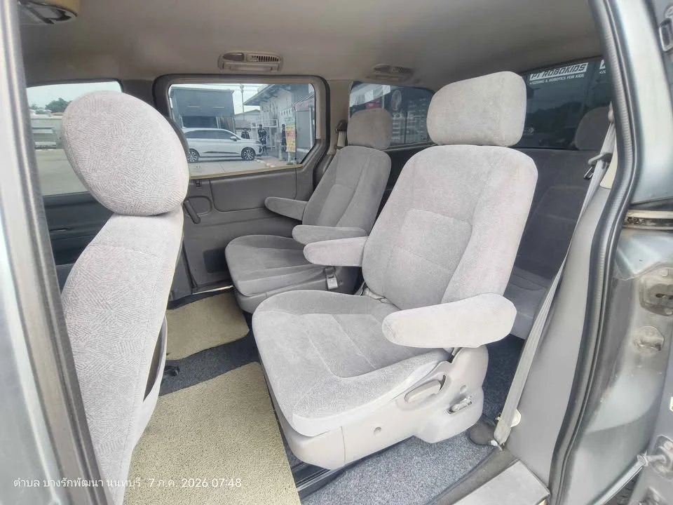 2002 Kia Carnival I 3