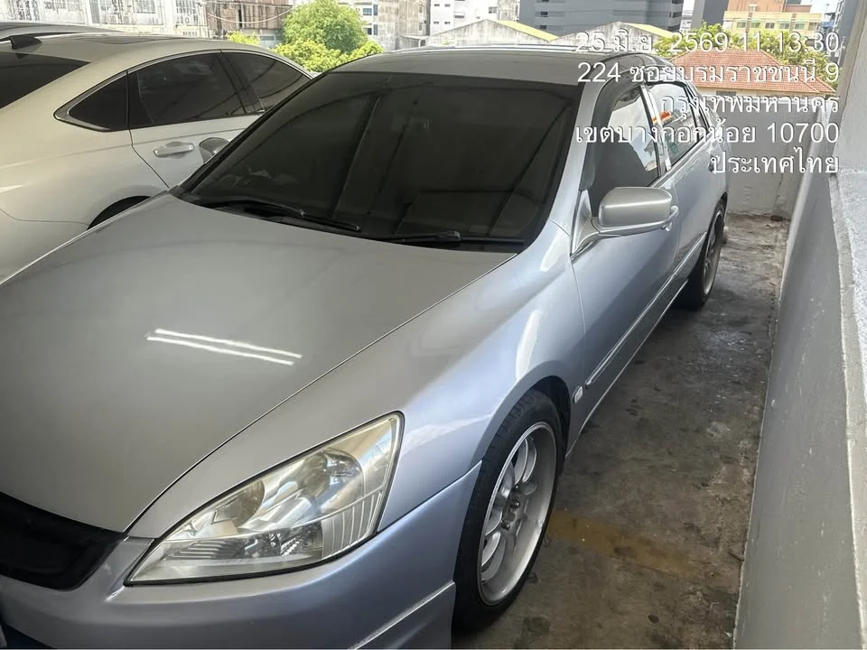 2005 Honda Accord VII 2