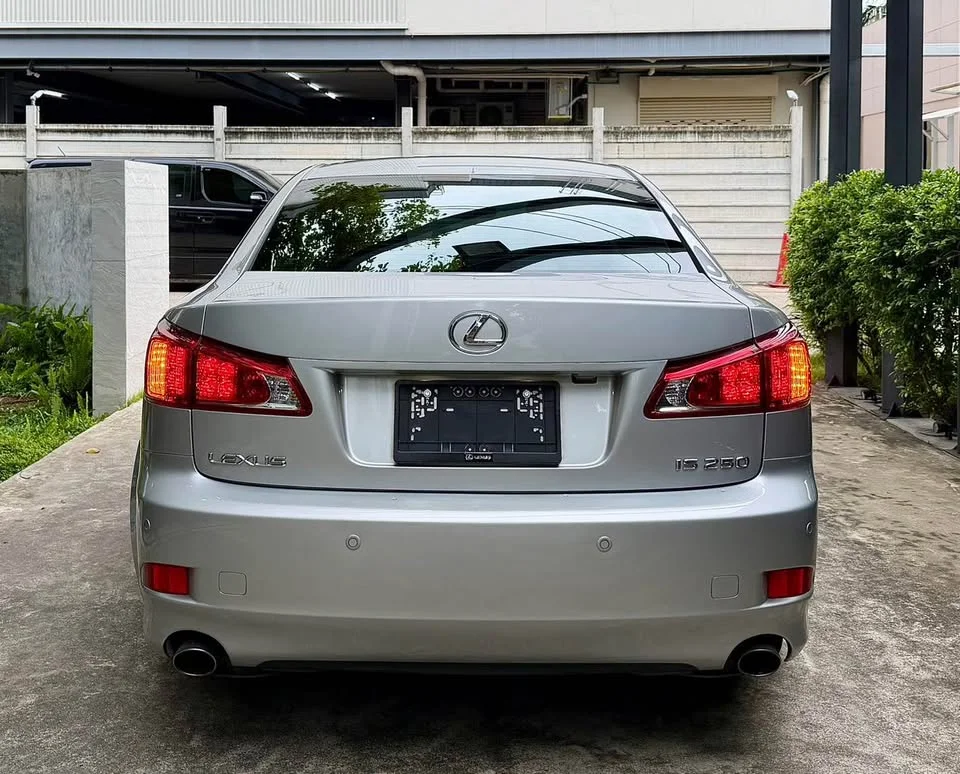 2009 Lexus IS II 3
