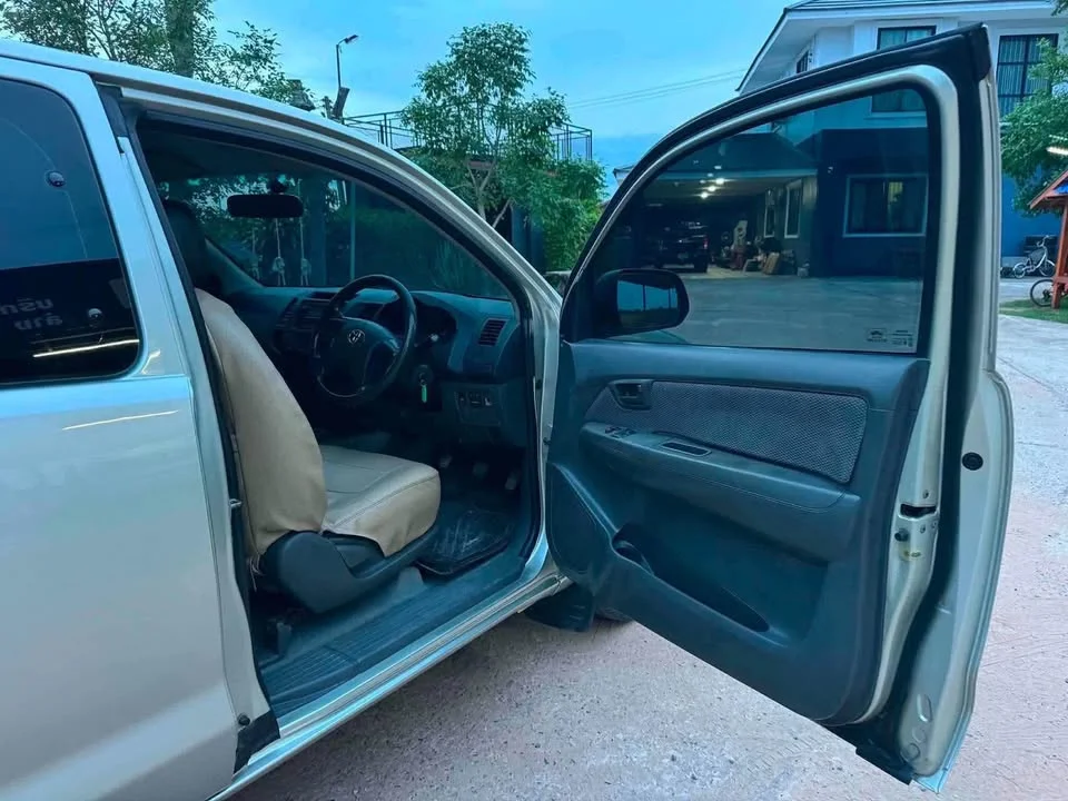 2011 Toyota Hilux VII 3