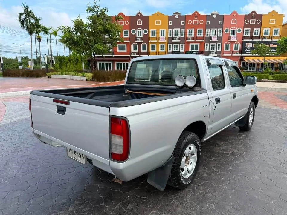 2010 Nissan Frontier I 2