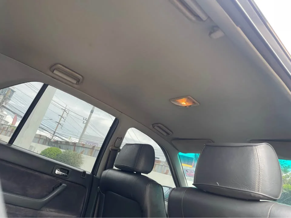 1992 Honda Accord IV 3