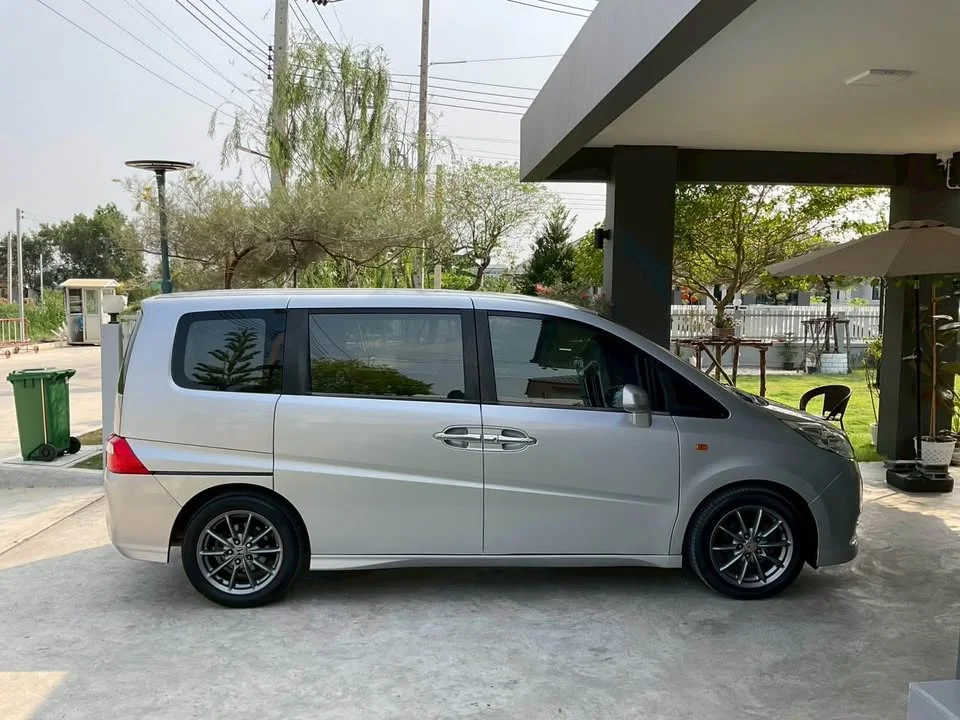2009 Honda Stepwgn III 3