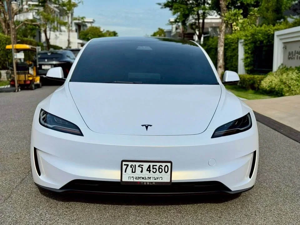 2024 Tesla Model 3 3