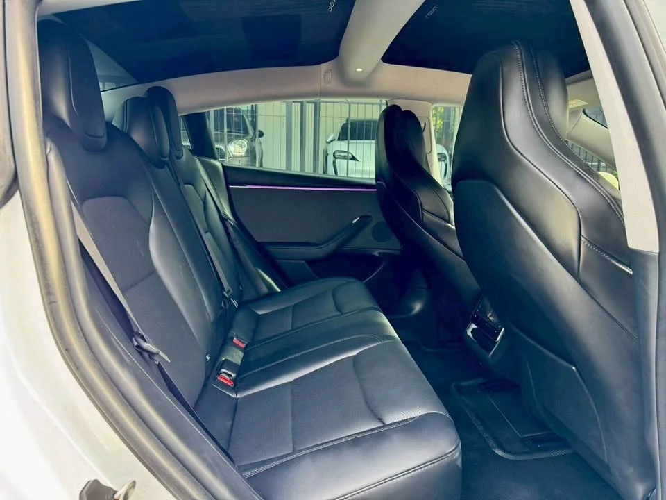 2024 Tesla Model 3 2
