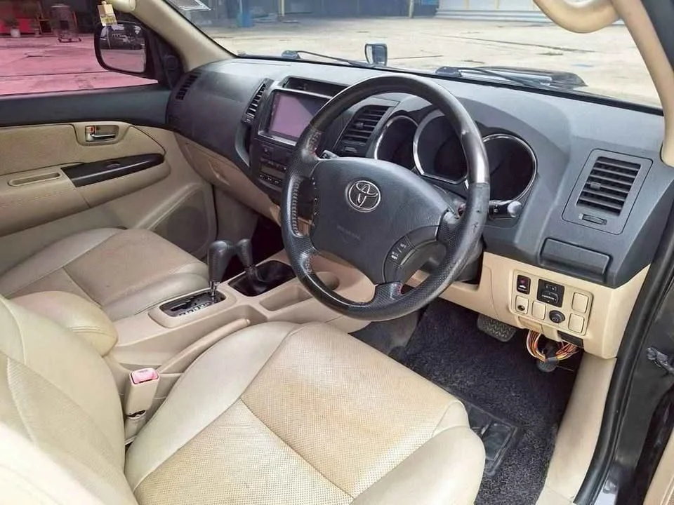 2007 Toyota Fortuner I 3