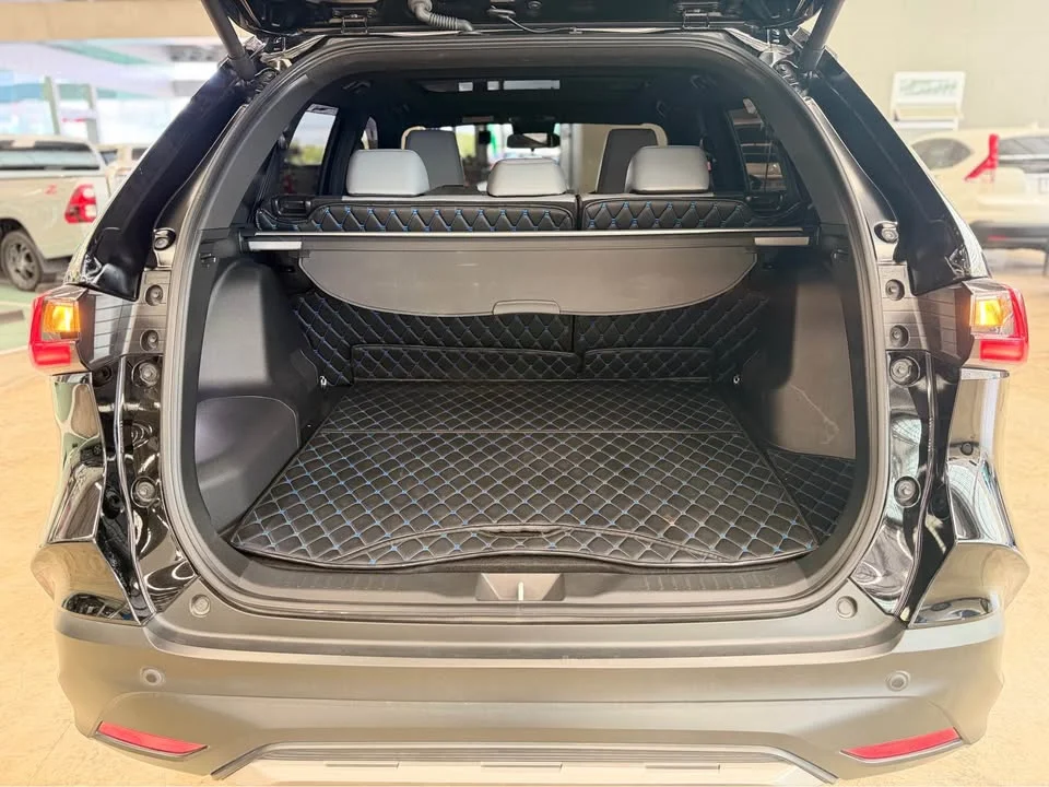 2024 Toyota Yaris Cross AC200 3