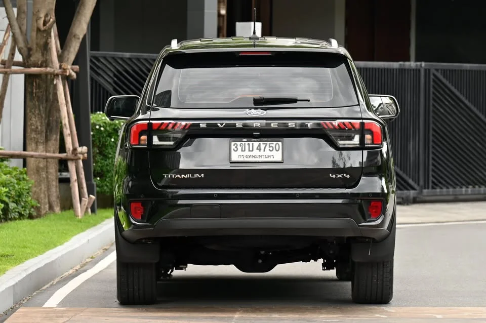2022 Ford Everest III 2