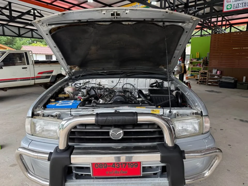 1999 Mazda 2500 Fighter V 3