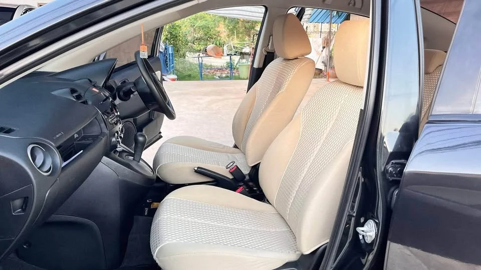2012 Mazda 2 II 3